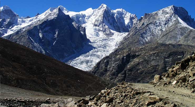 लगातार अलार्म बजाते हिमालय को क्यों नहीं सुनना चाहती सरकार!