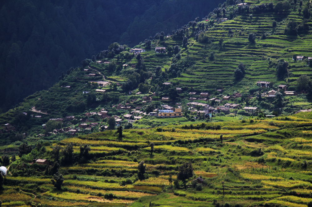 राठ जितना खूबसूरत है, यहां जिंदगी उतनी ही मुश्किलों से भरी हुई है।
